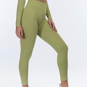 Echt leggings. Size small